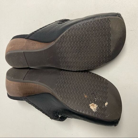 BARE TRAPS, Mary Jane shoes,Sz 6M. Ginger Style,Black, Leather Upper, wedge heel - Picture 6 of 10